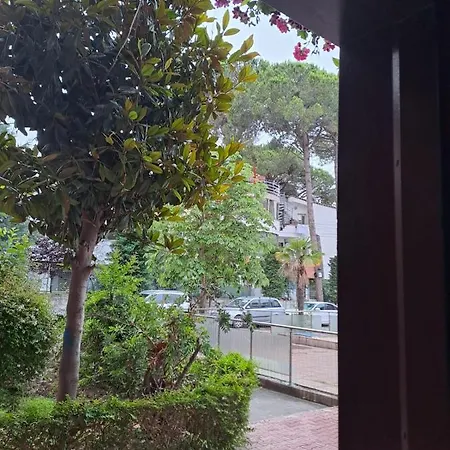 דירה Beach Apartment